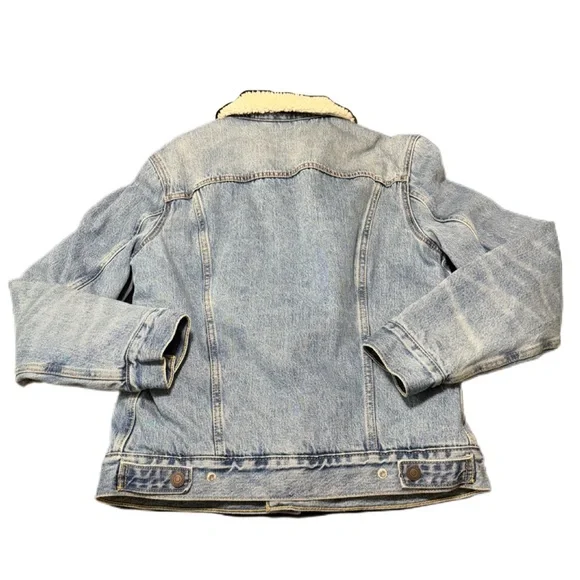 Levi’s Men’s Sherpa Trucker Jean Jacket Medium Wash Small - Picture 3 of 8